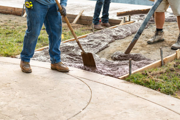 Best Concrete Pool Decks in Woodcrest, CA